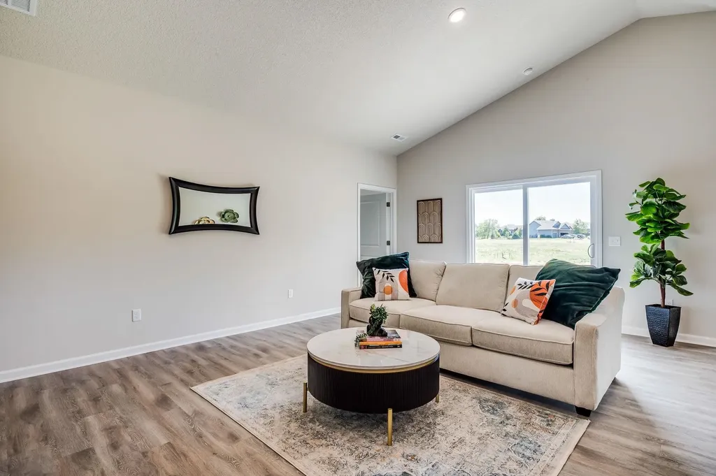 924 N Forestview Court Wichita KS 67235