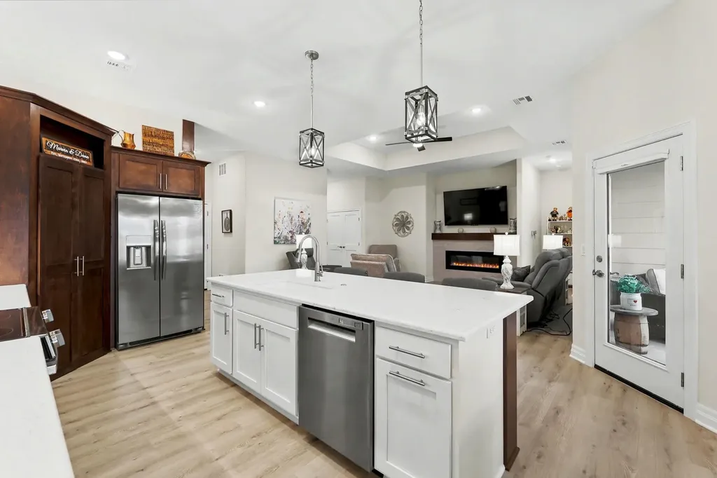 1716 N Forestview Court Wichita KS 67235