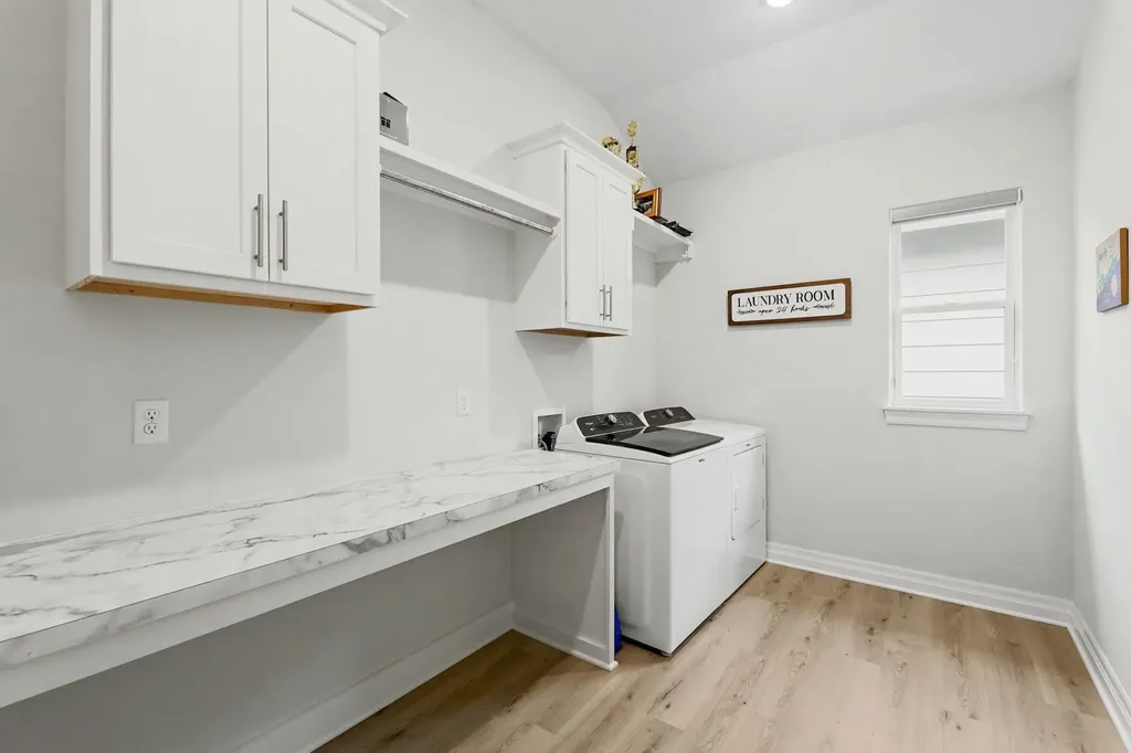 1716 N Forestview Court Wichita KS 67235