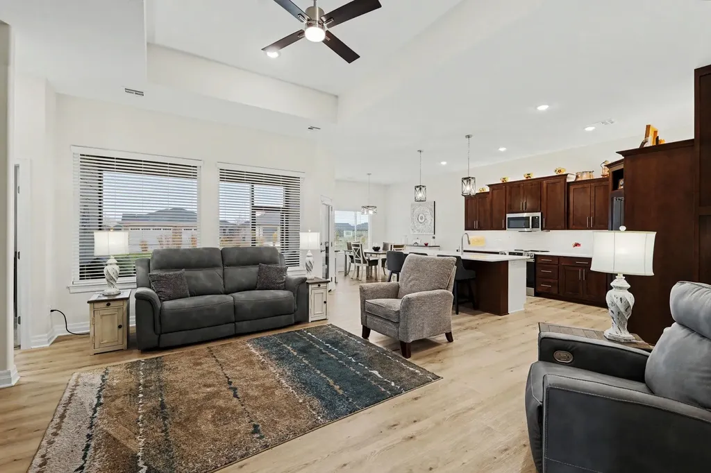 1716 N Forestview Court Wichita KS 67235