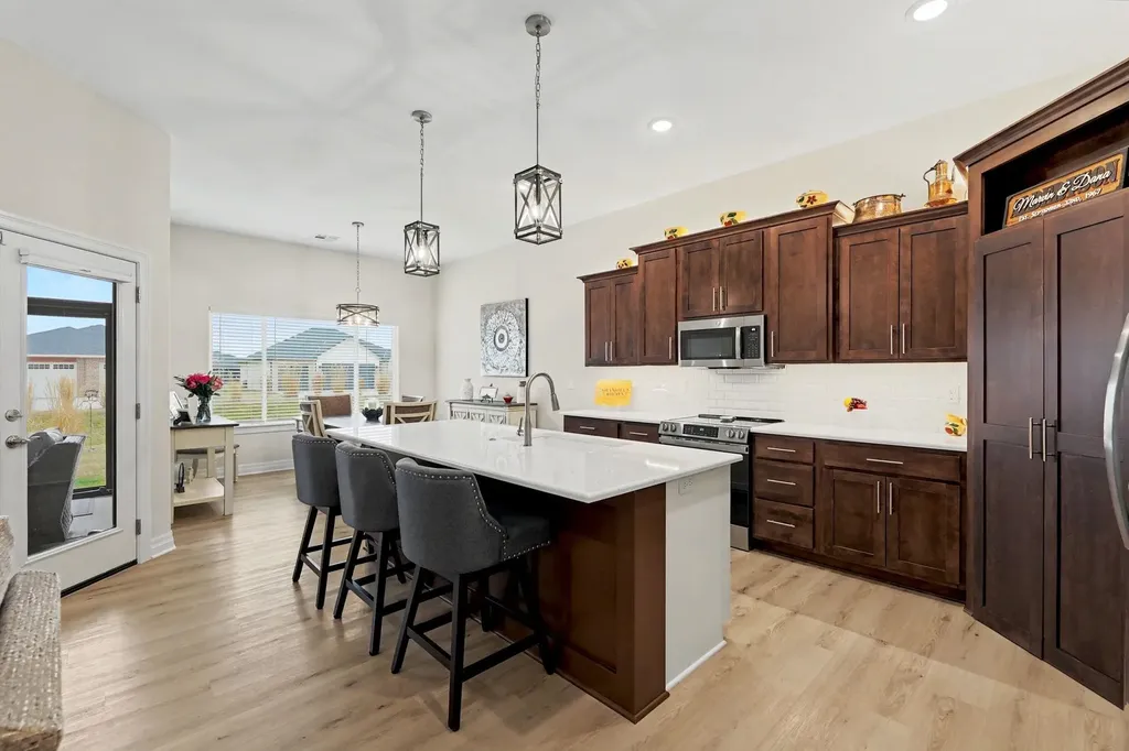 1716 N Forestview Court Wichita KS 67235
