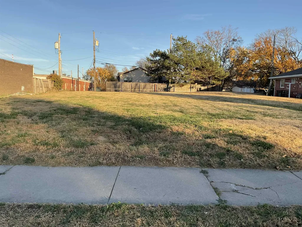 642 N Sheridan Street Wichita KS 67203