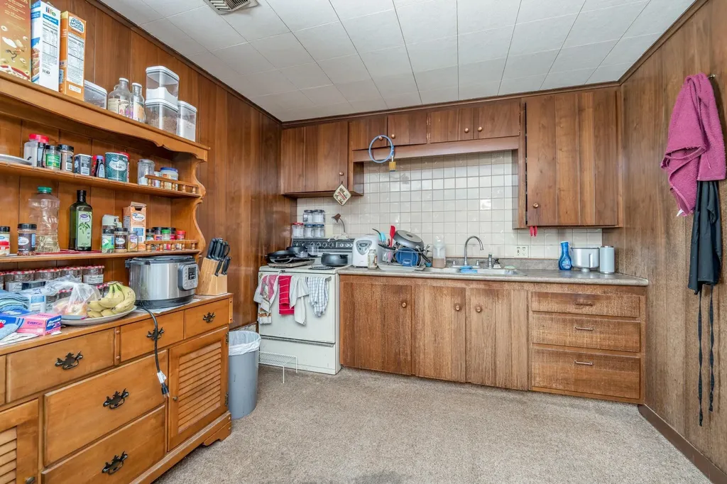 125 N Main Street Cheney KS 67025