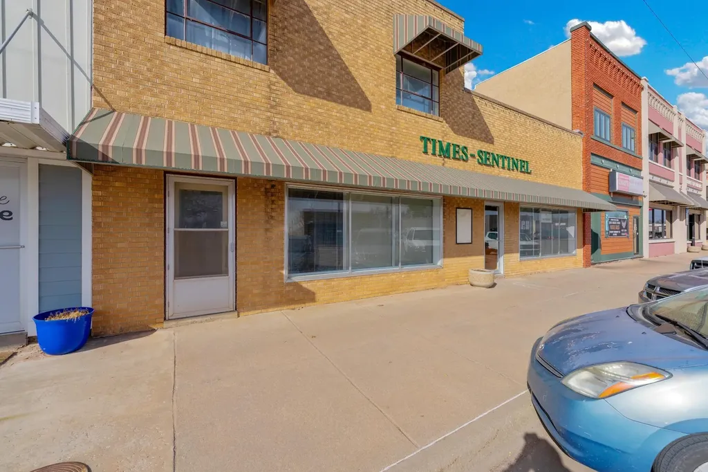 125 N Main Street Cheney KS 67025