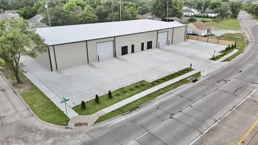 1302 S Washington Wichita KS 67211