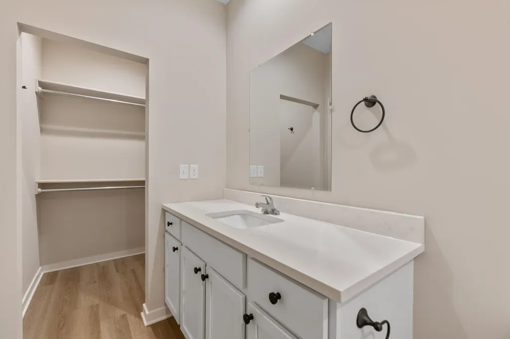 2457 W Macarthur Court Wichita KS 67217