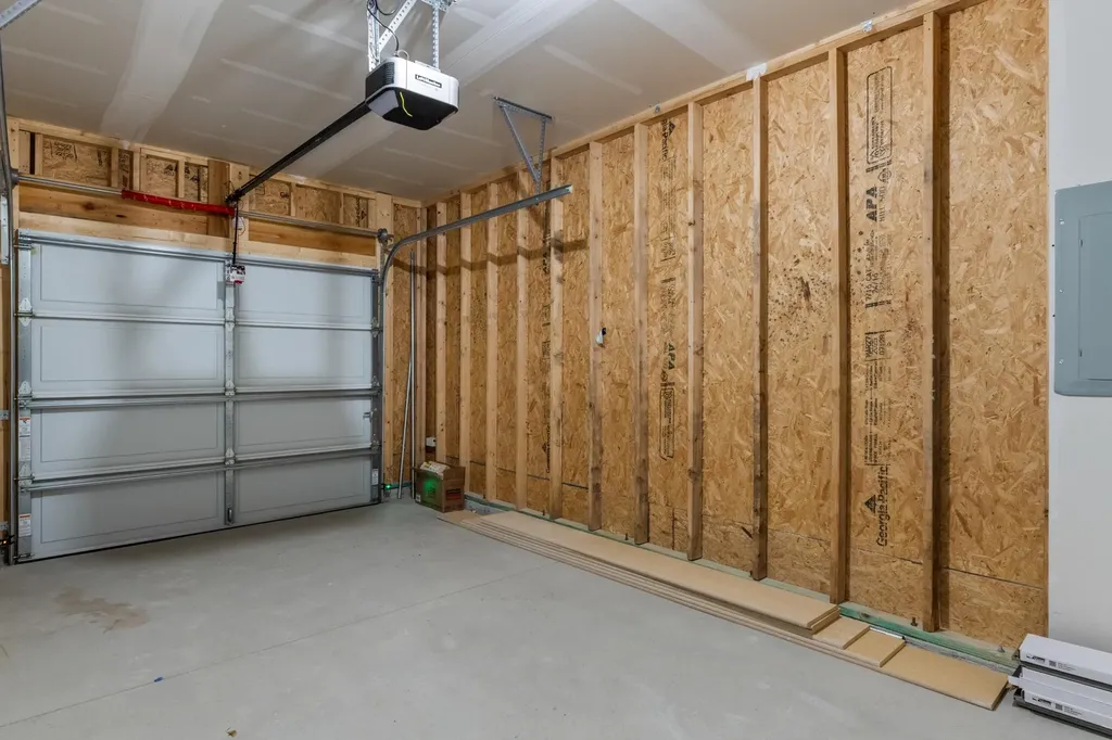 2457 W Macarthur Court Wichita KS 67217