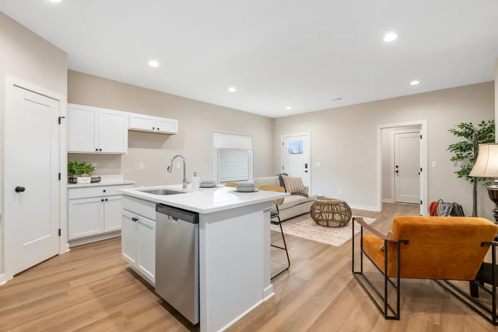 2457 W Macarthur Court Wichita KS 67217