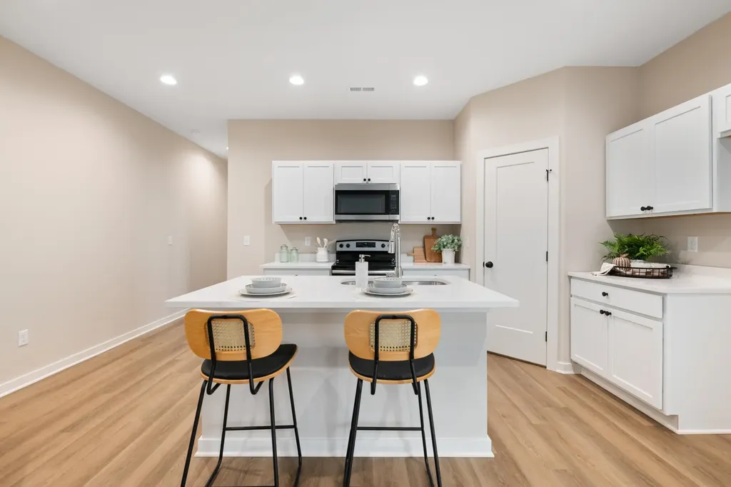 2457 W Macarthur Court Wichita KS 67217