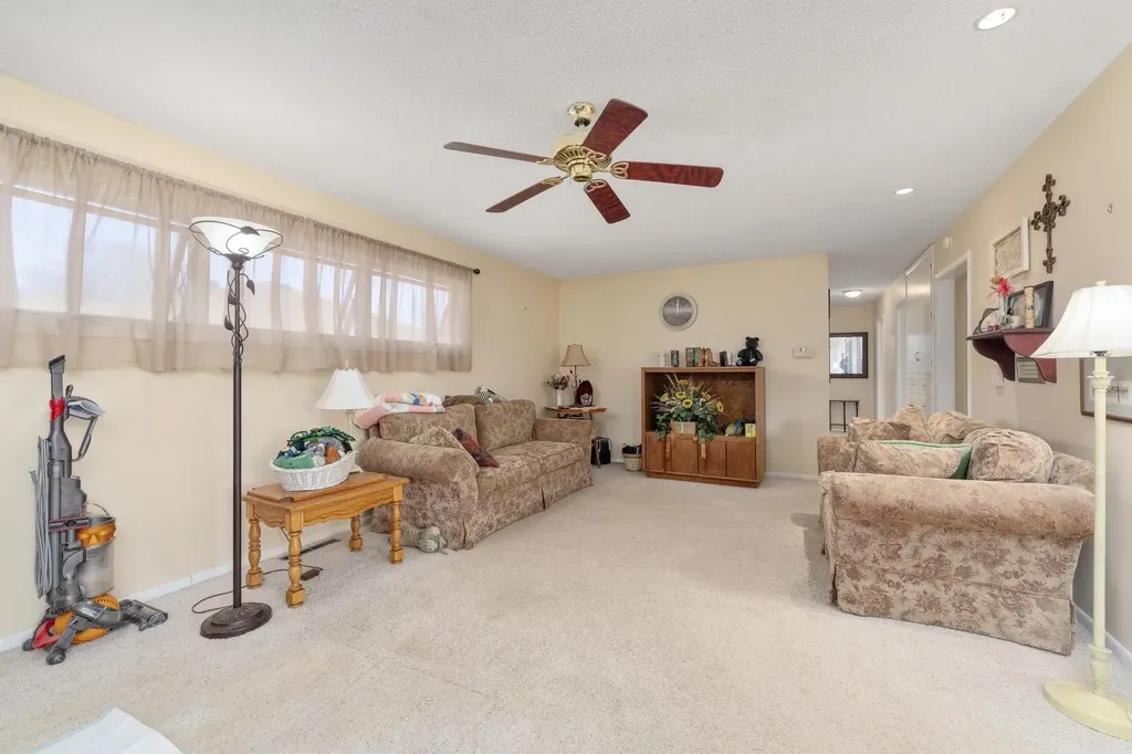 1912 Walnut Street Harper KS 67058