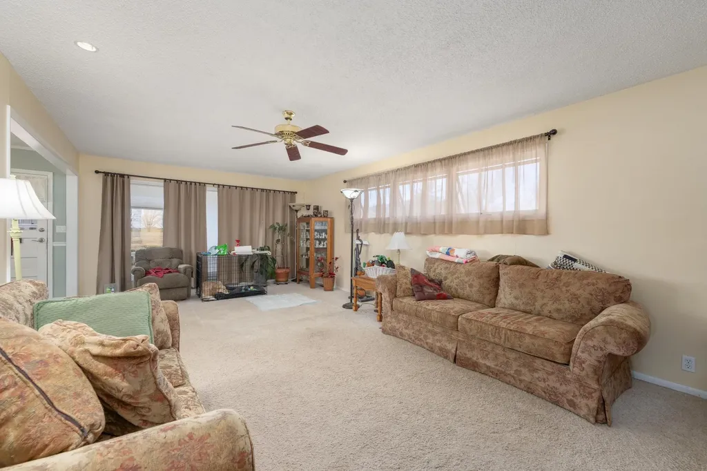1912 Walnut Street Harper KS 67058