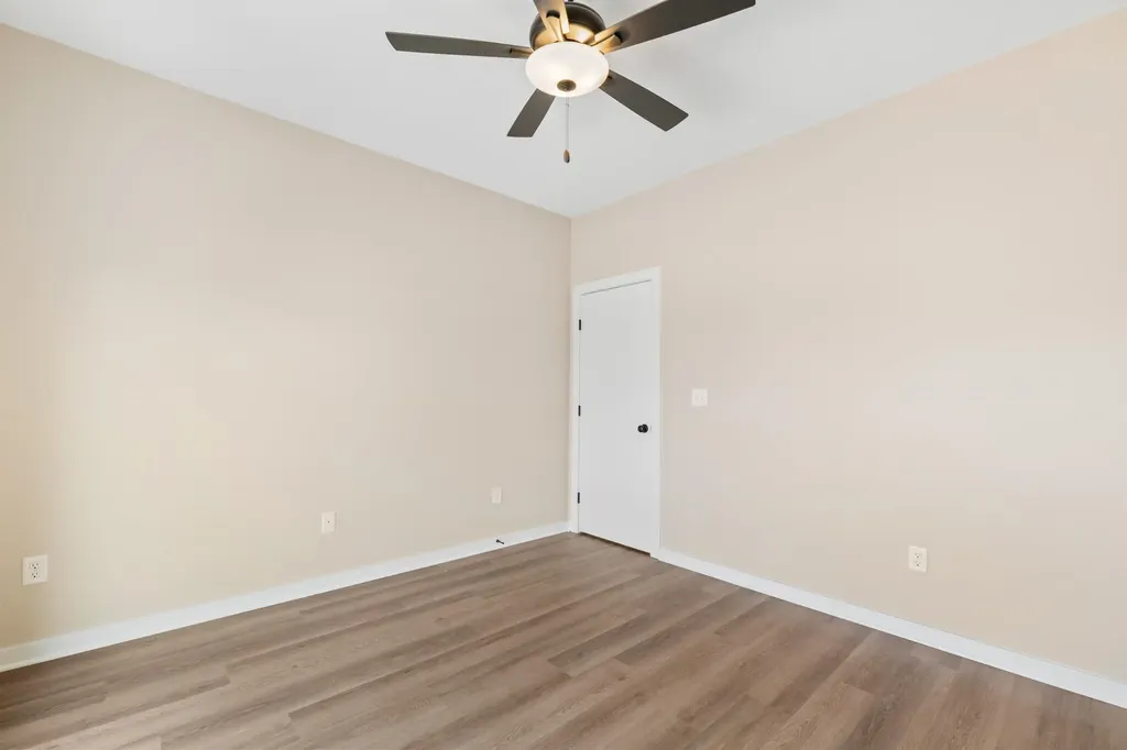 2453 W Macarthur Court Wichita KS 67217