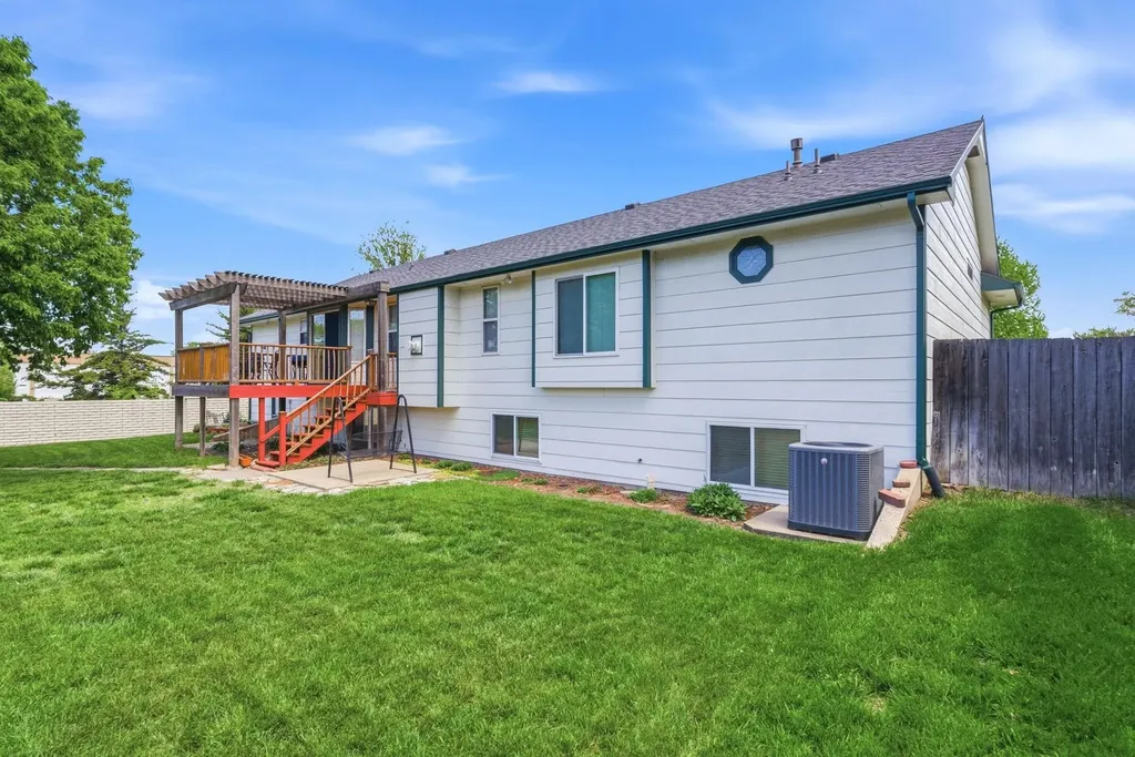 1 N Valley Oaks Court Valley Center KS 67147