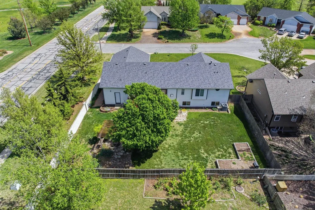 1 N Valley Oaks Court Valley Center KS 67147