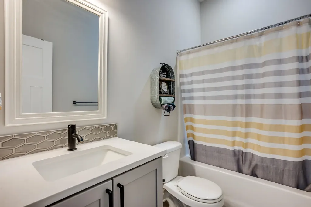 12006 E Bonita Circle Wichita KS 67207