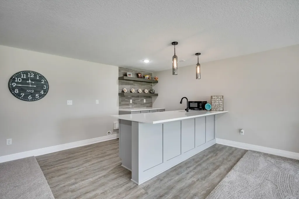 12006 E Bonita Circle Wichita KS 67207