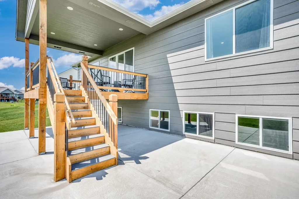 12006 E Bonita Circle Wichita KS 67207
