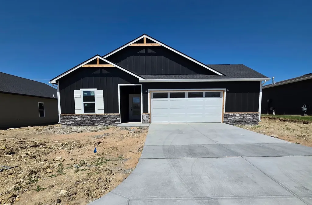 3136 E Highridge Street Park City KS 67219