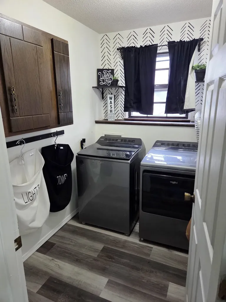 916 W 10th Newton KS 67114