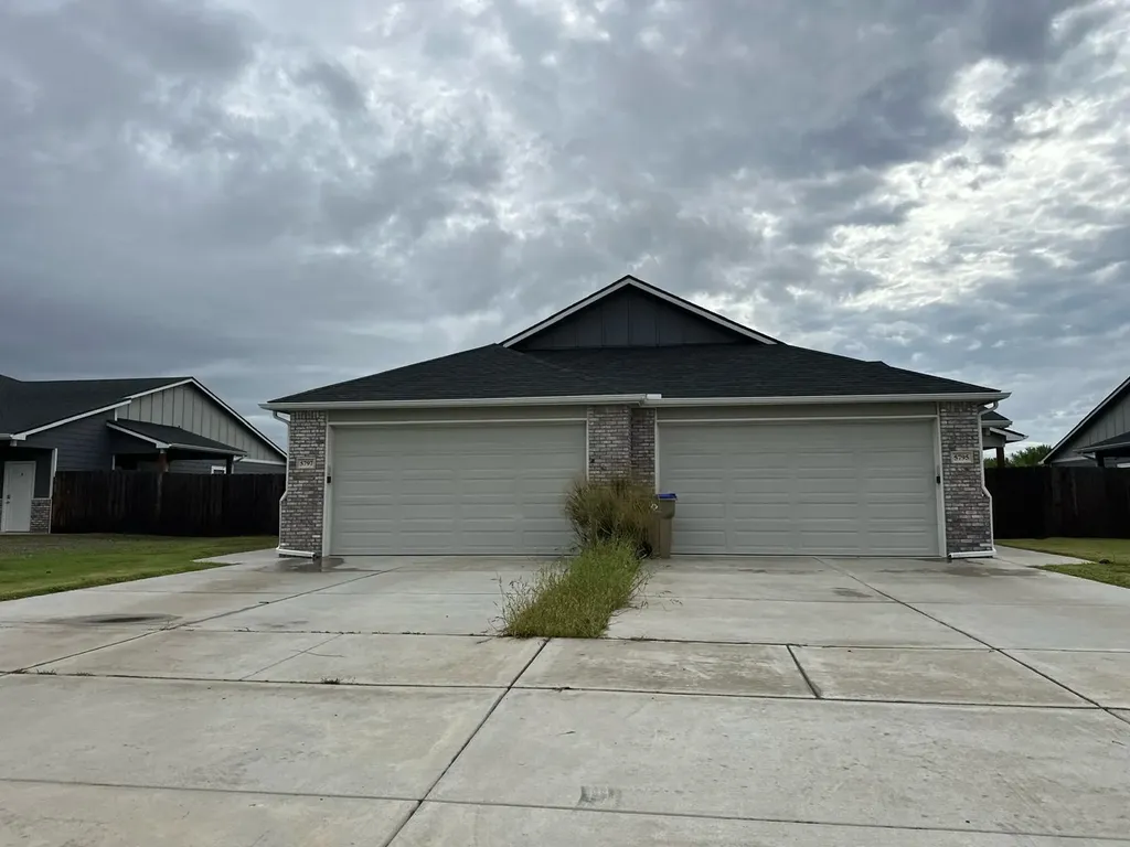 5795 E Bristol Wichita KS 67220