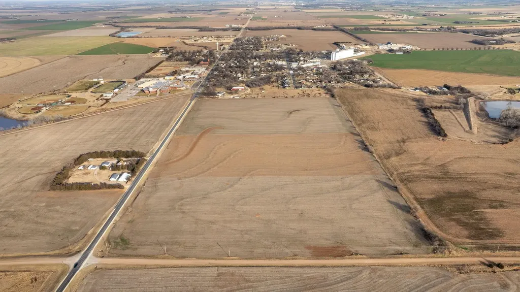 000002 61st Street Andale KS 67001