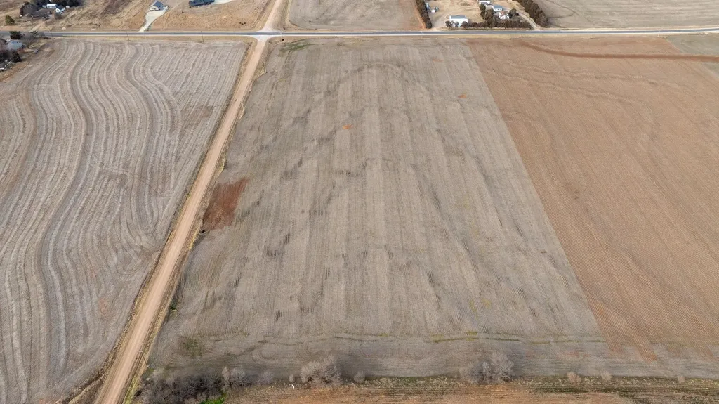000002 61st Street Andale KS 67001
