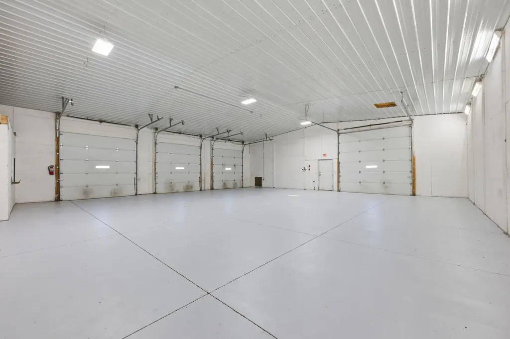 839 E Commercial Street Clearwater KS 67026