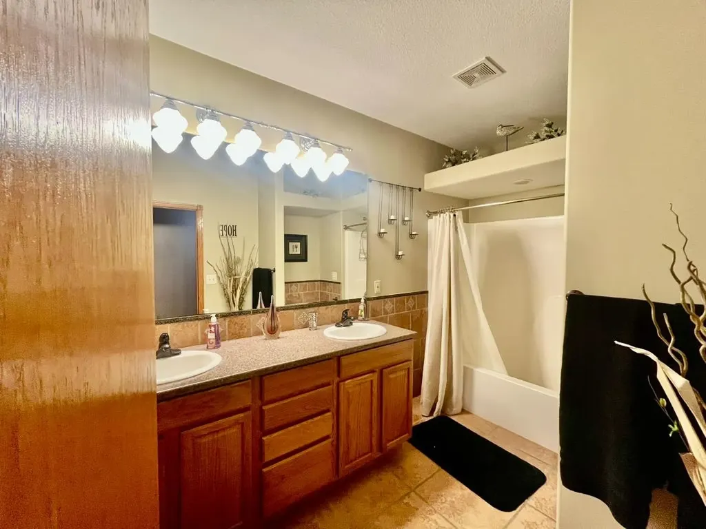 3125 N Ridge Port Street Wichita KS 67205