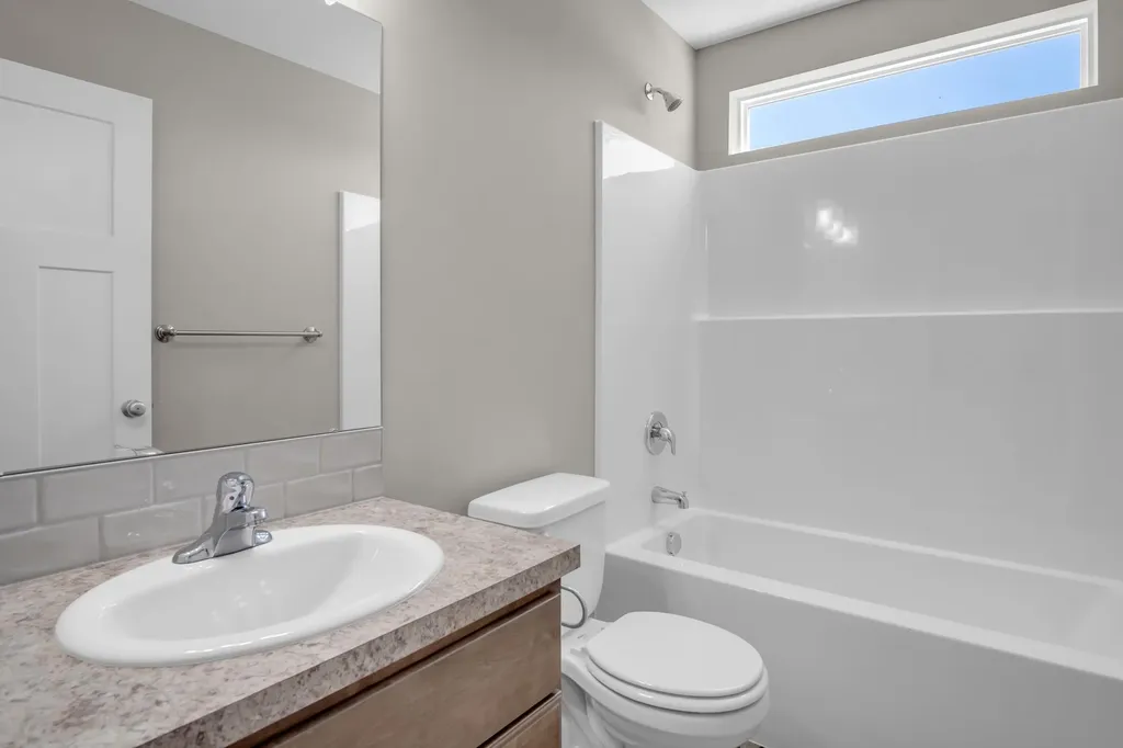 1316 Main Street Halstead KS 67056