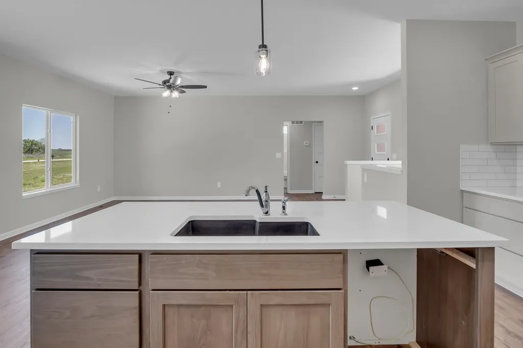 1204 Main Halstead KS 67056