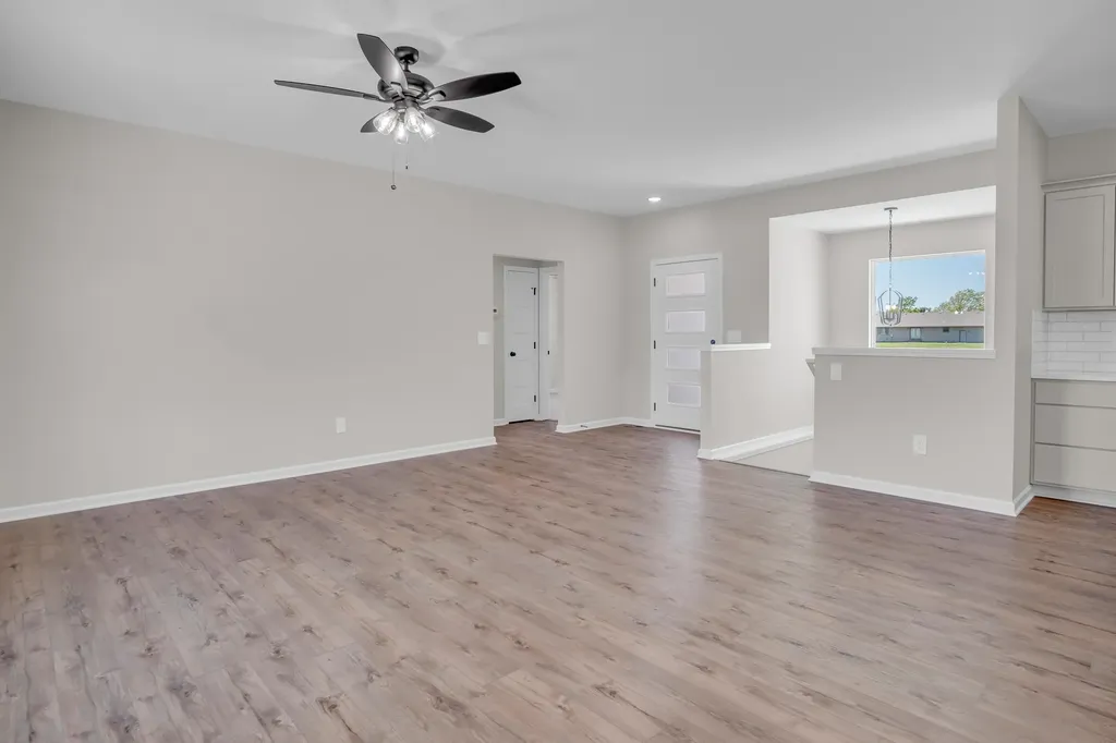1204 Main Halstead KS 67056