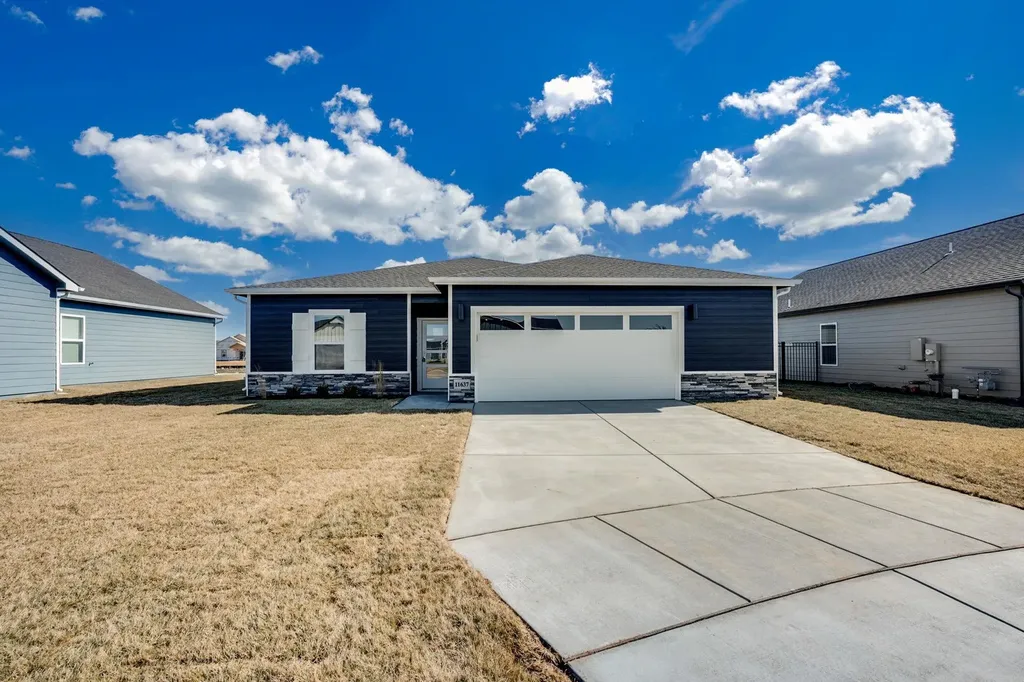 11637 W Scarlett Court Maize KS 67101