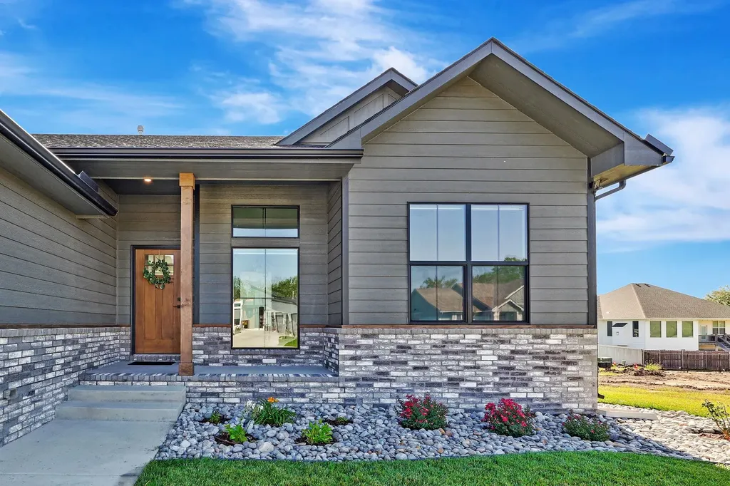 230 S Wellcrest Goddard KS 67052