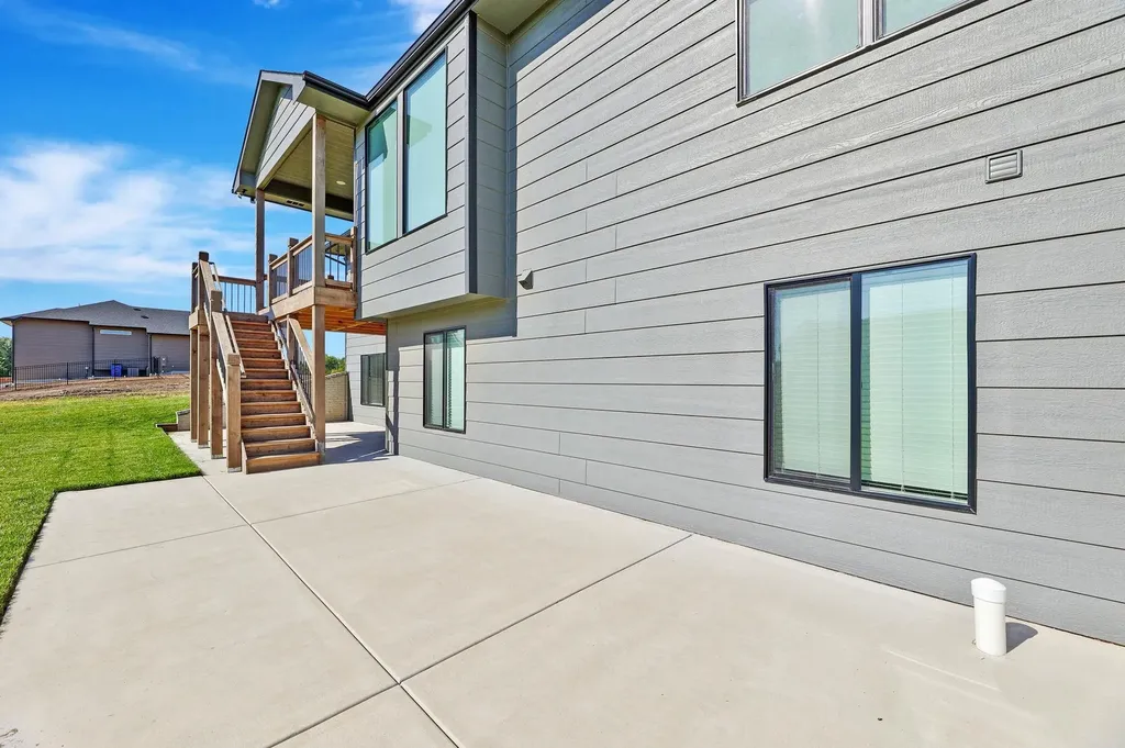230 S Wellcrest Goddard KS 67052