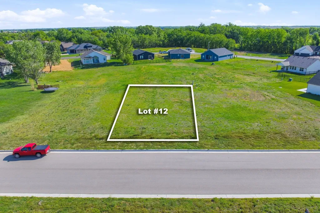324 W Cherry Oaks Street Cheney KS 67025