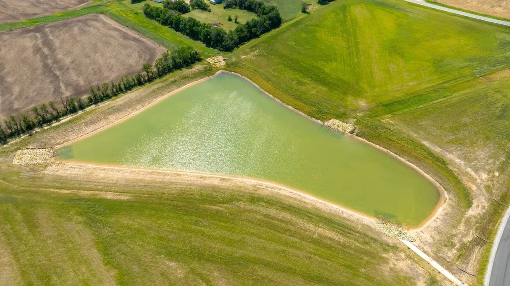 24050 W Waterfall Goddard KS 67052