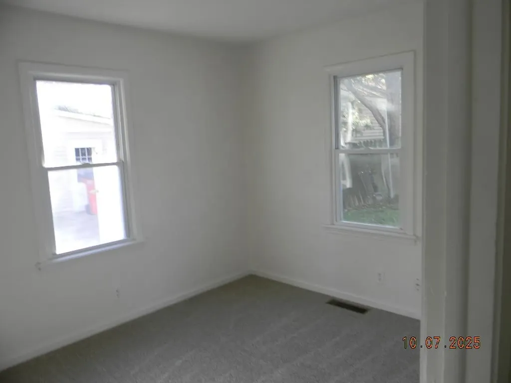 215 S Sunset Avenue Haysville KS 67060