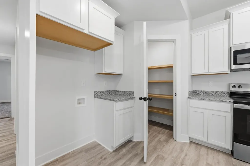 602 Briarbrook Lane Park City KS 67147-8955