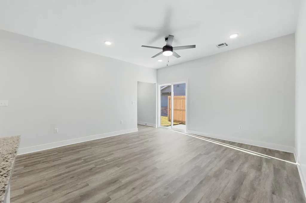 602 Briarbrook Lane Park City KS 67147-8955