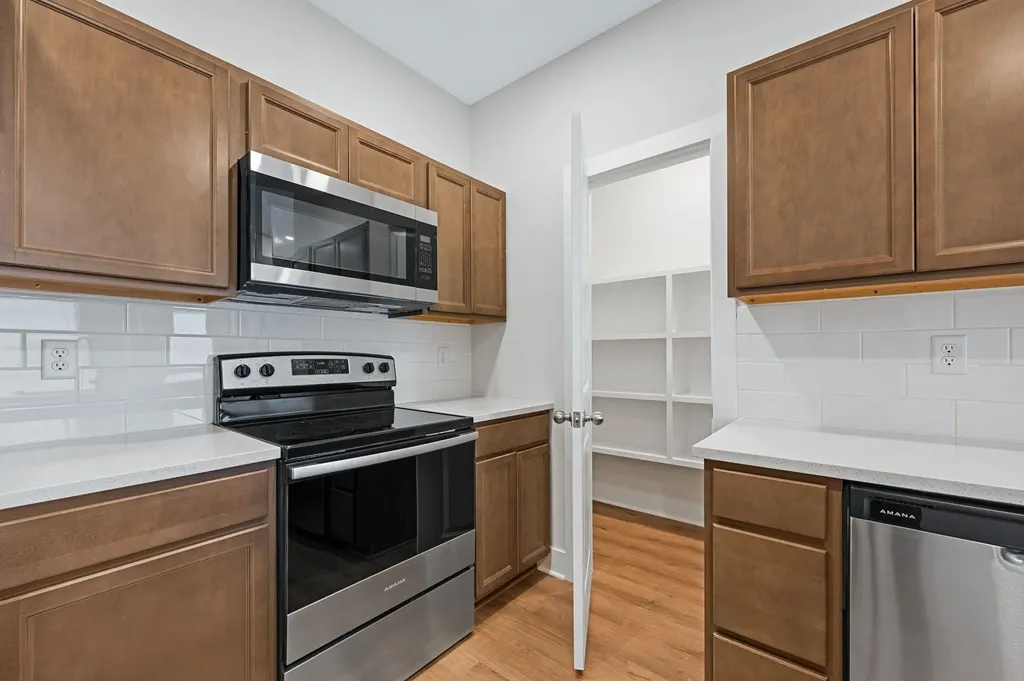 506 E Harper Street Valley Center KS 67147-8948