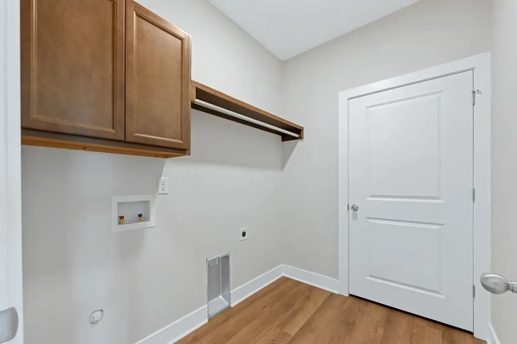 506 E Harper Street Valley Center KS 67147-8948