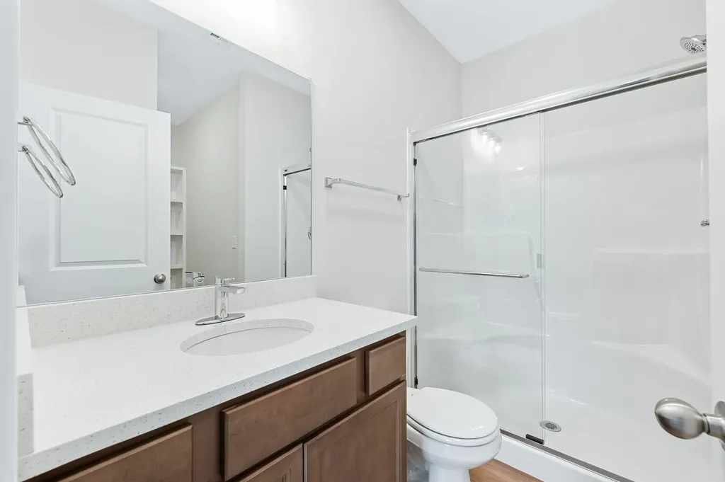 504 E Harper Street Valley Center KS 67147-8948