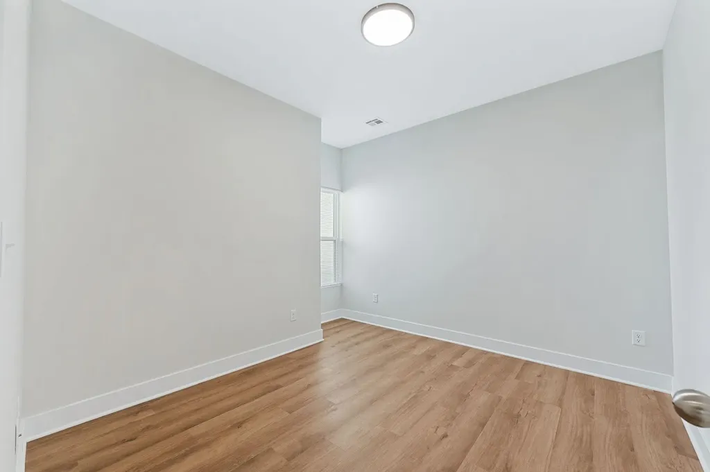 504 E Harper Street Valley Center KS 67147-8948