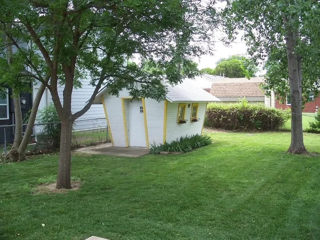 7609 E Indianapolis Wichita KS 67207