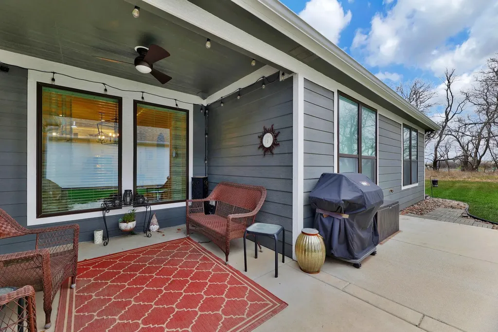 724 E Park Place Andover KS 67002