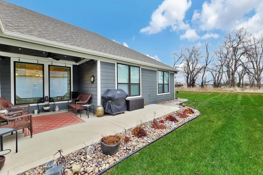 724 E Park Place Andover KS 67002