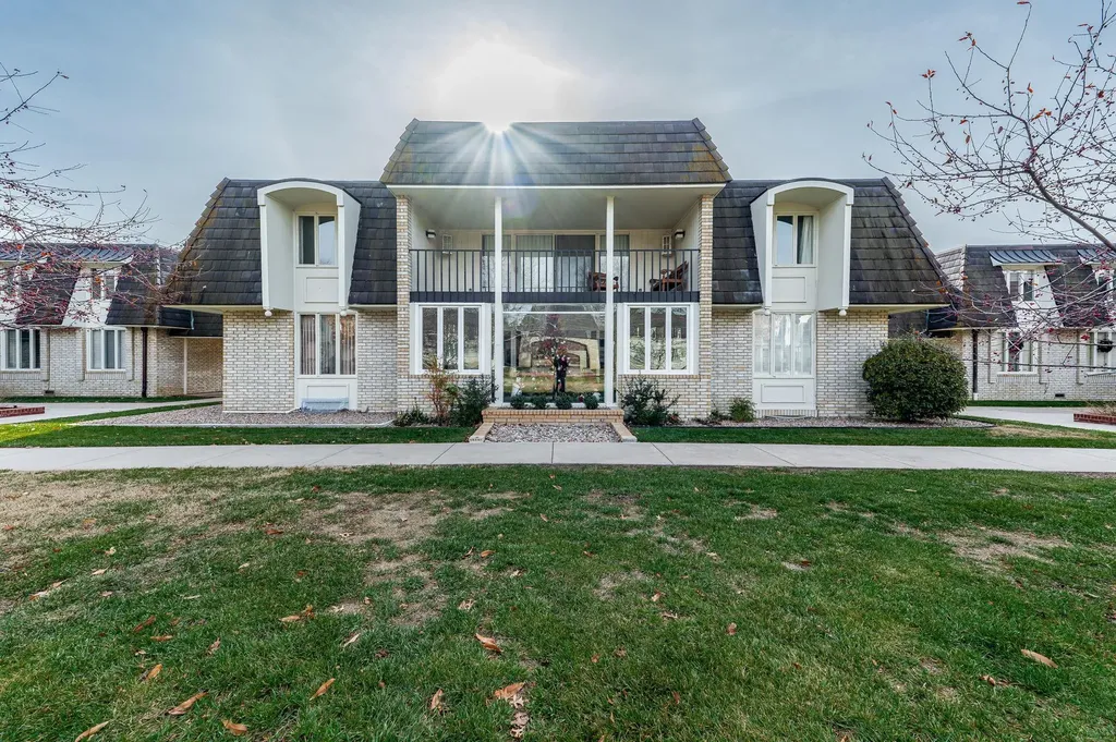 7077 E Central Avenue Wichita KS 67206