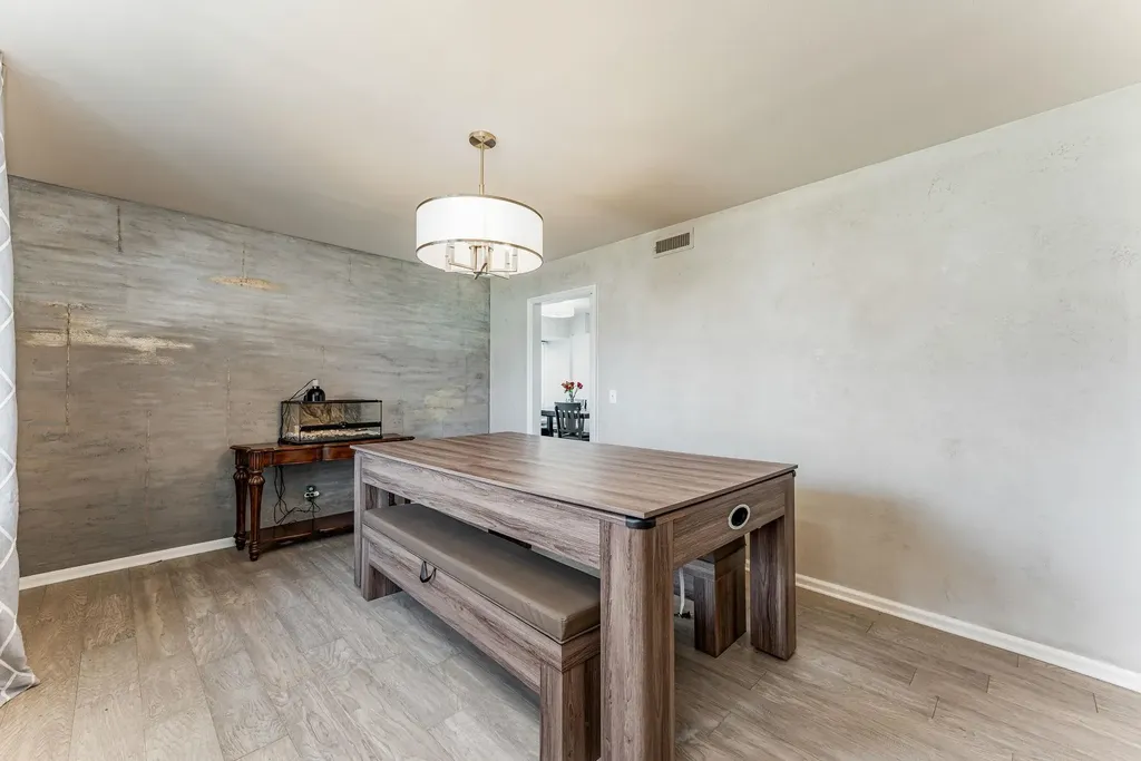 7077 E Central Avenue Wichita KS 67206