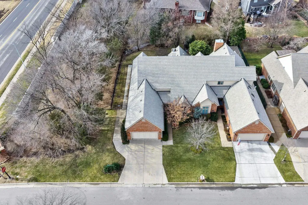 509 N Turnberry Circle Wichita KS 67230