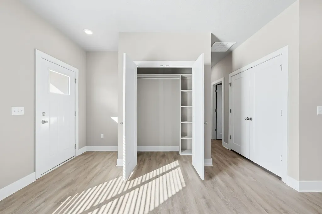 490 E Harper Street Valley Center KS 67147-8948